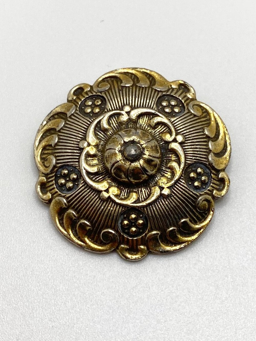 Vintage Scarf Clip Gold Tone Floral Dome Victorian Edwardian Romantic Brooch MCM